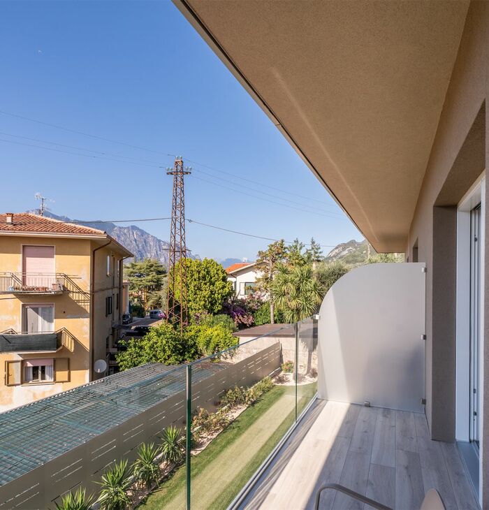 Doppelzimmer Prestige mit Balkon | Entspannung mit Blick auf den Pool