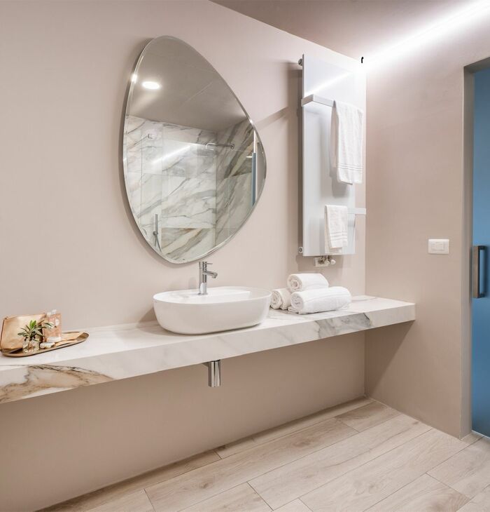 Standard-Doppelzimmer mit Balkon | Ihr Rückzugsort am Gardasee