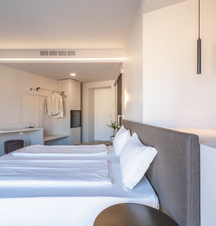 Deluxe Zimmer mit Balkon und Seeblick | Freier Blick auf den See