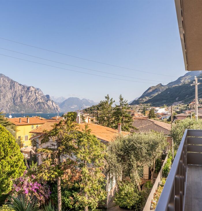 Deluxe Zimmer mit Balkon und Seeblick | Freier Blick auf den See