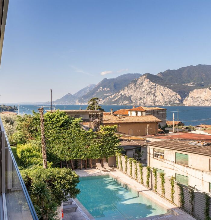 Deluxe Zimmer mit Balkon und Seeblick | Freier Blick auf den See