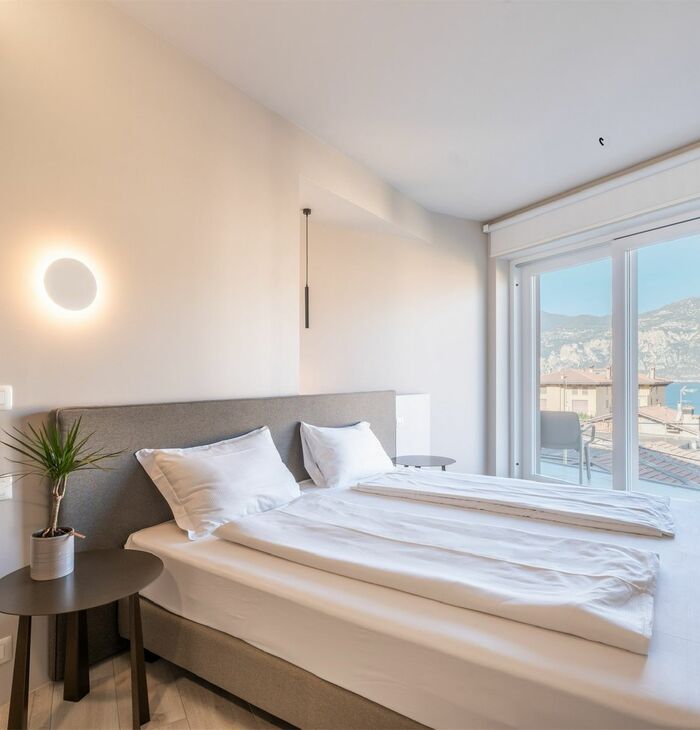 Deluxe Zimmer mit Balkon und Seeblick | Freier Blick auf den See