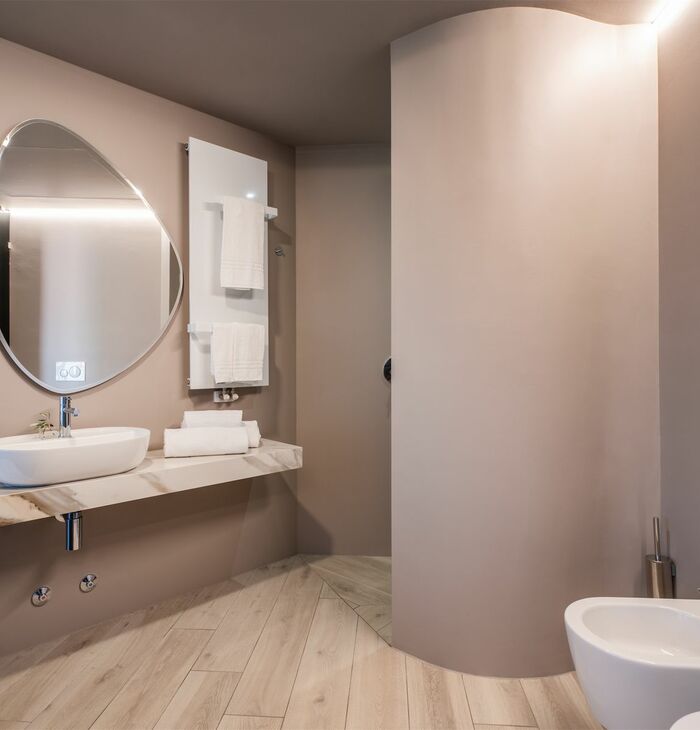 Superior Junior Suite with balcony and lake view | Elegance with a view