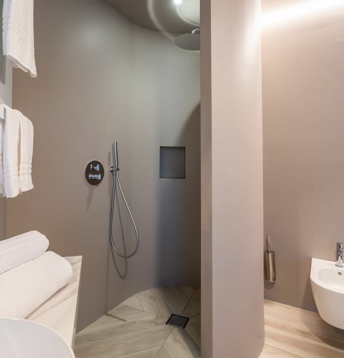 Superior Junior Suite with balcony and lake view | Elegance with a view