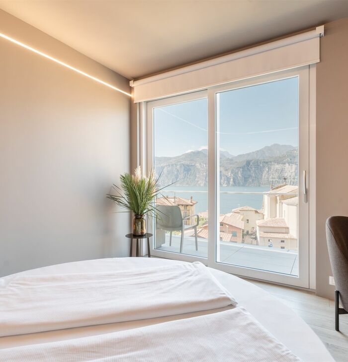 Junior Suite Deluxe mit Balkon und Seeblick | Design und Atmosphäre